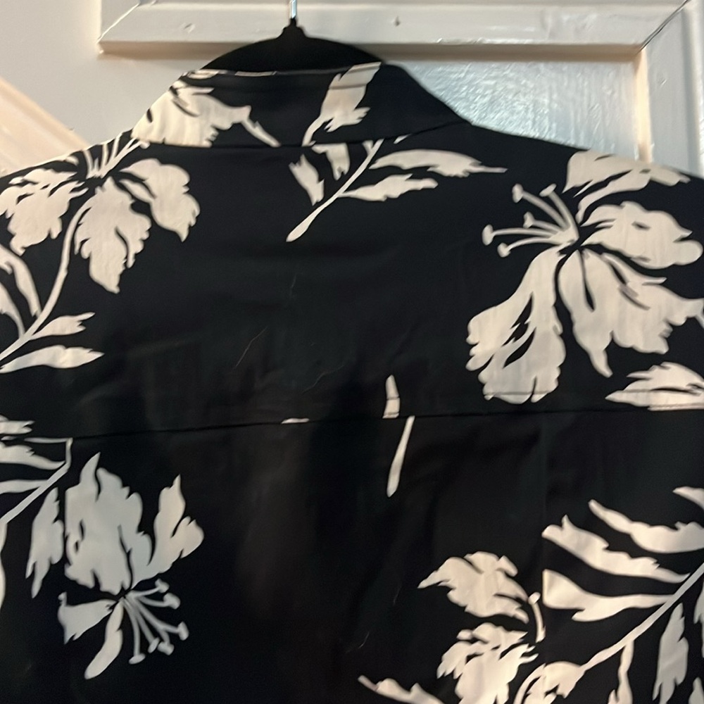 Christina Hope Black and White Floral Blazer - Picture 8 of 10